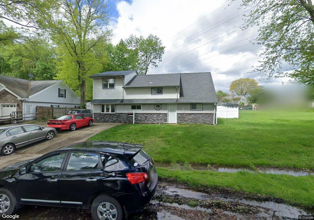 53 Overbrook Ln, Levittown, PA 19055 - photo 1