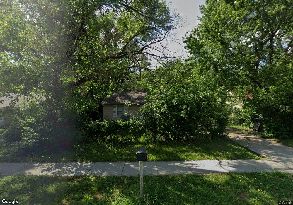226 SE 34th St, Topeka, KS 66605 - photo 1