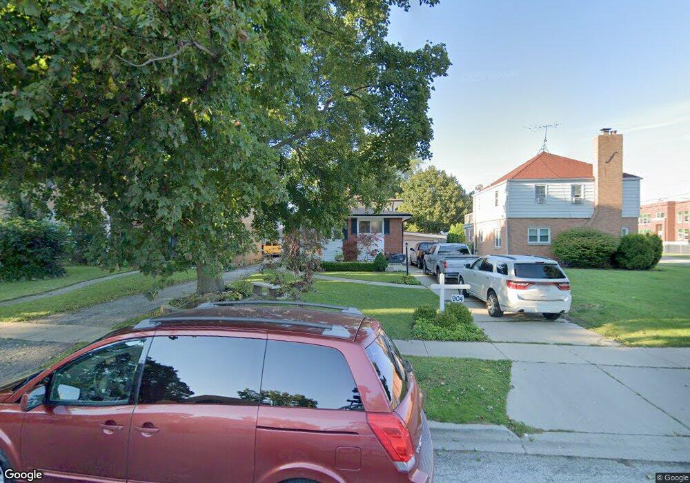 904 Fairfield Ct, Waukegan, IL 60085 - photo 1