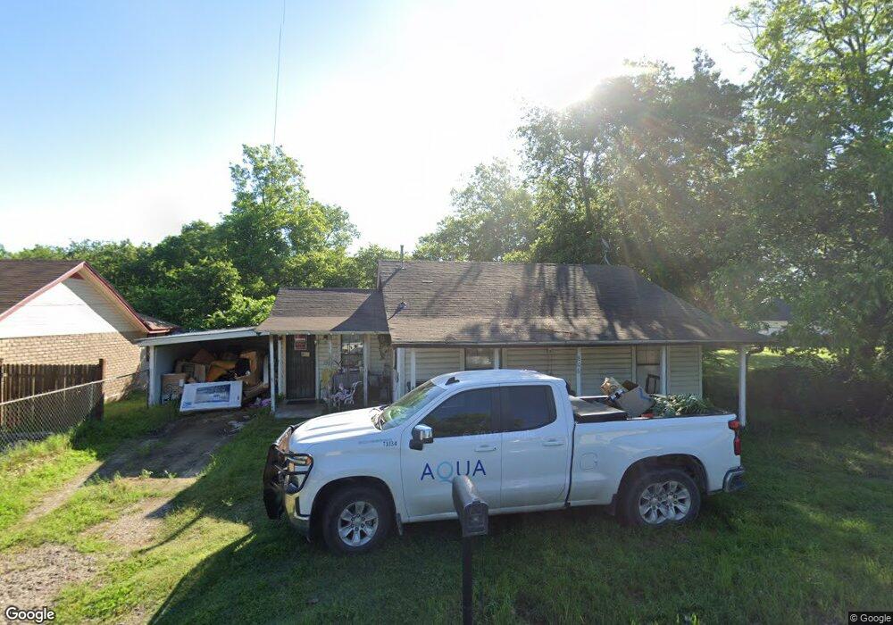 806 Granbury St, Cleburne, TX 76033 - photo 1