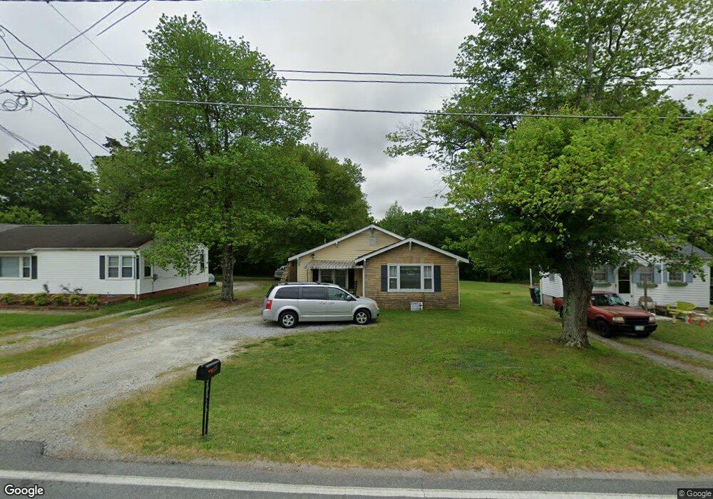 1120 E Fairfield Rd, High Point, NC 27263 - photo 1