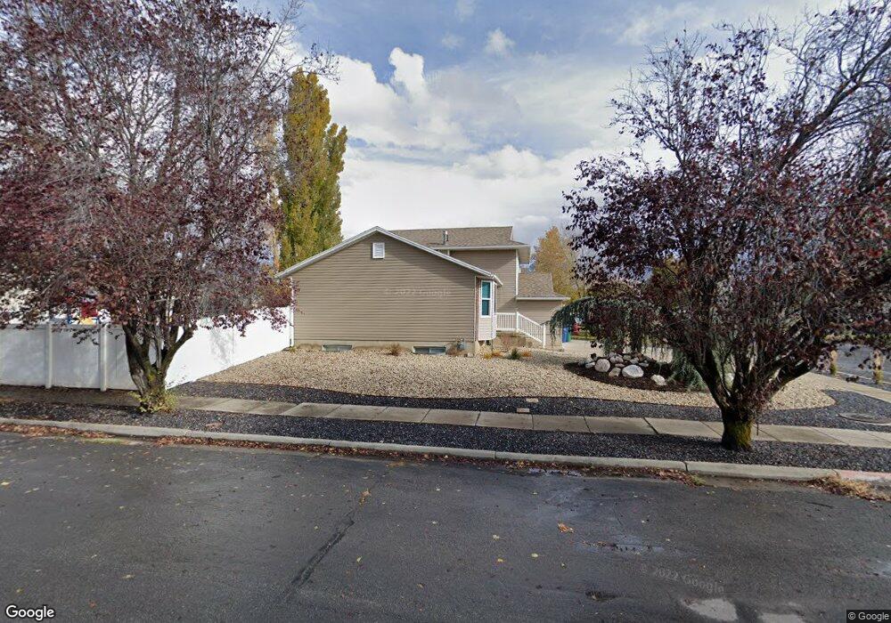 1092 W 450 S, Layton, UT 84041 - photo 1