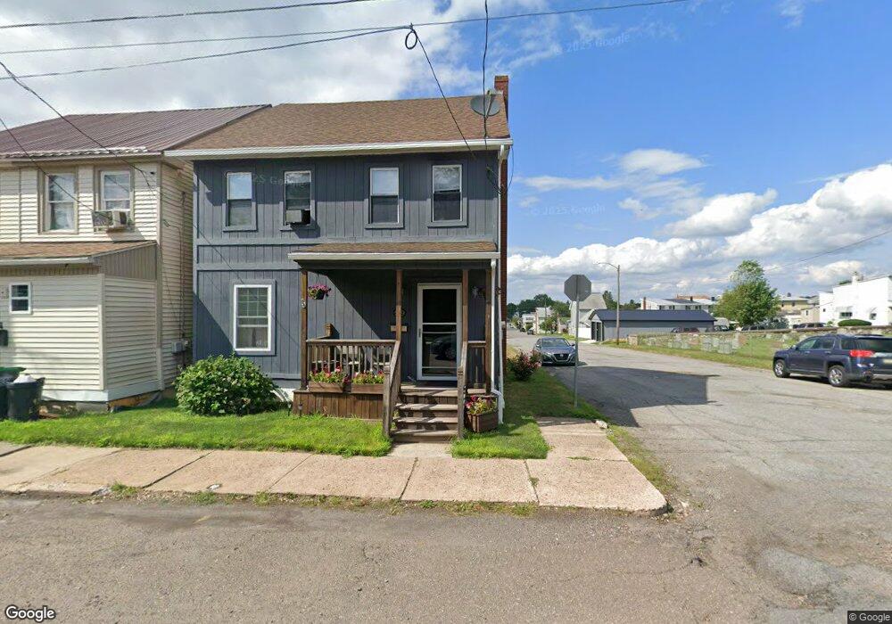 217 E Adams St unit 219, McAdoo, PA 18237 - photo 1