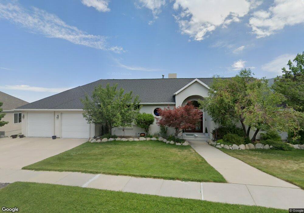 2597 E Oak Grove Dr, Sandy, UT 84092 - photo 1