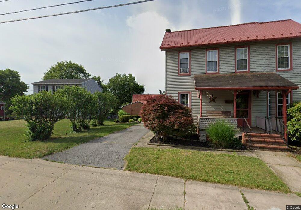 592 Mahoning St, Milton, PA 17847 - photo 1