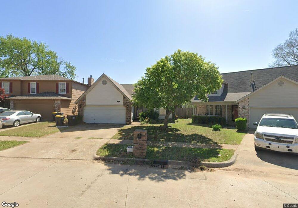 11245 S Locust Cir, Jenks, OK 74037 - photo 1