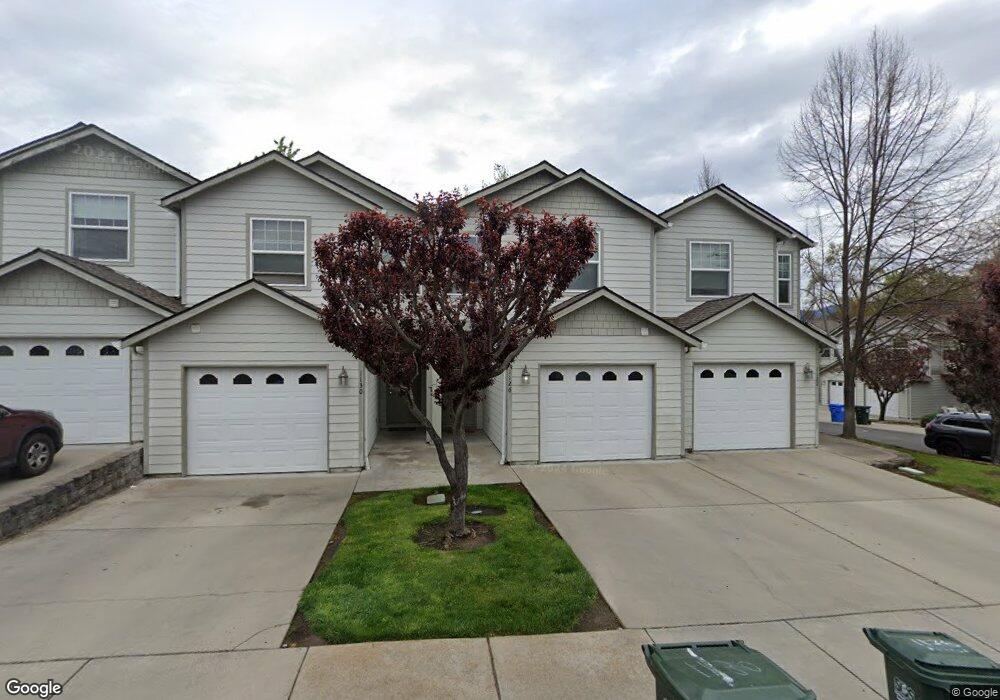 1126 SW Lafayette Dr, Grants Pass, OR 97527 - photo 1