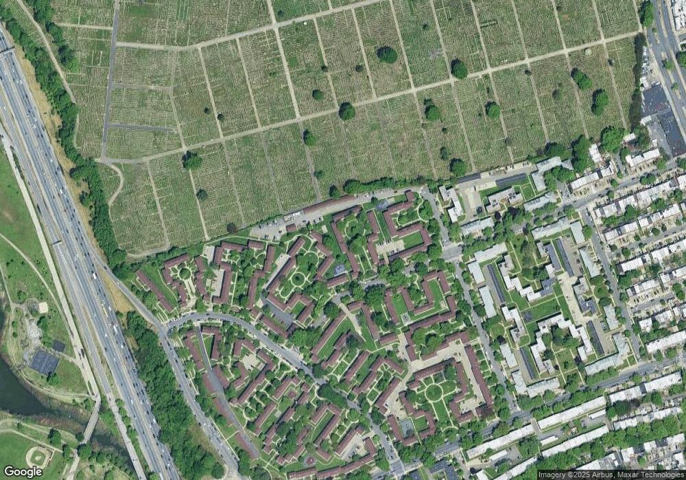 13713 68th Dr unit A, Flushing, NY 11367 - photo 1