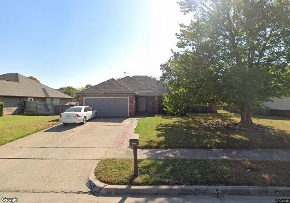 1215 W Edgewater Place, Broken Arrow, OK 74012 - photo 1