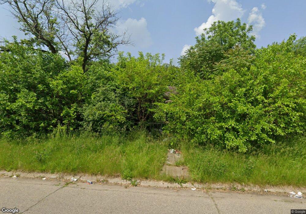 1014 Tacken St, Flint, MI 48532 - photo 1