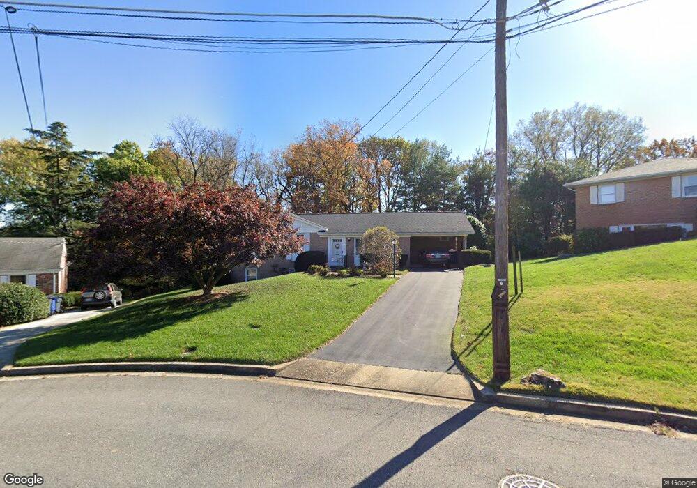 6701 Beddoo St, Alexandria, VA 22306 - photo 1