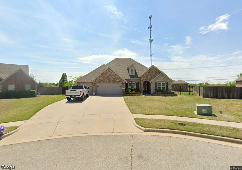 2715 Churchill Dr, Bartlesville, OK 74006 - photo 1