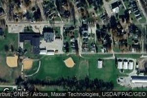 204 W Jones St, Stronghurst, IL 61480
