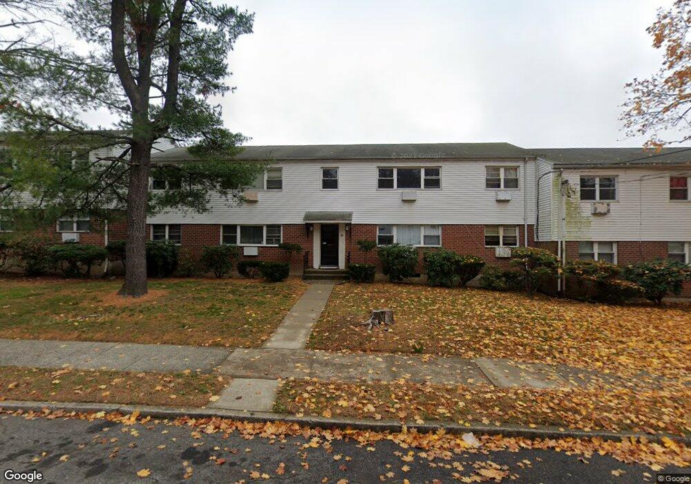 199 Cherry Hill Dr unit 1B, Bridgeport, CT 06606 - photo 1
