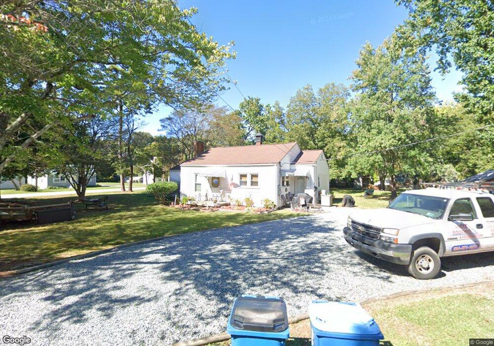 302 Ranch Dr, High Point, NC 27263 - photo 1