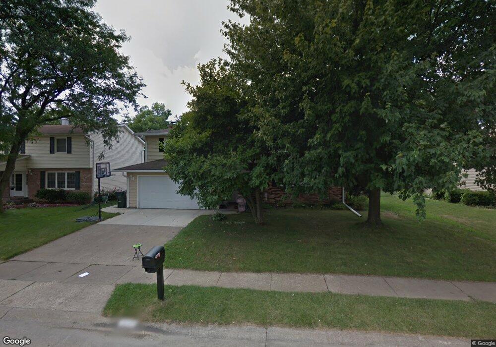 2141 W 30th St, Davenport, IA 52804 - photo 1