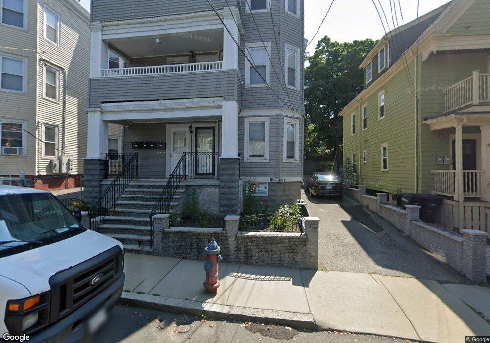 33 Hancock St unit 33 Hancock St. 3, Somerville, MA 02144 - photo 1