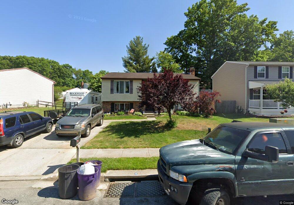 5 Yew Rd, Essex, MD 21221 - photo 1