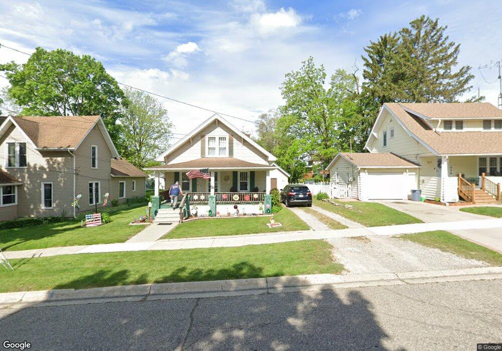 213 N Beech St, Flushing, MI 48433 - photo 1