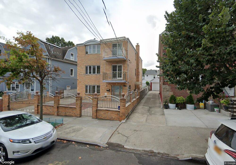 9218 53rd Ave, Elmhurst, NY 11373 - photo 1