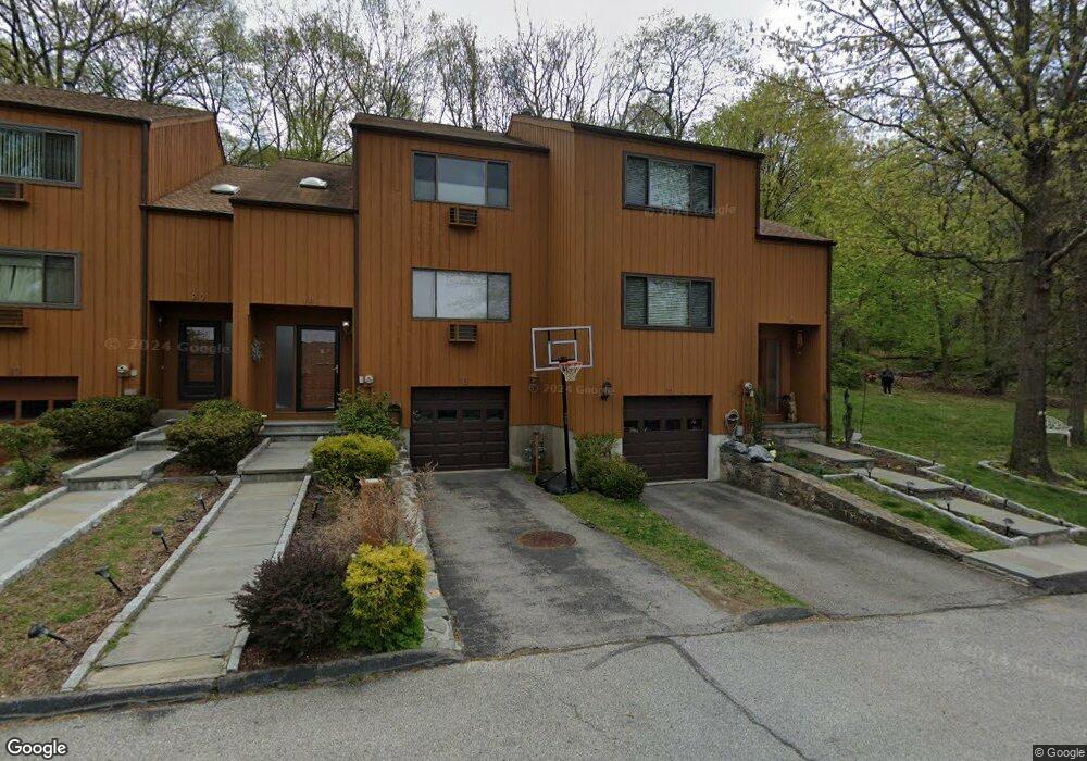 18 Lark Ln, Croton On Hudson, NY 10520 - photo 1