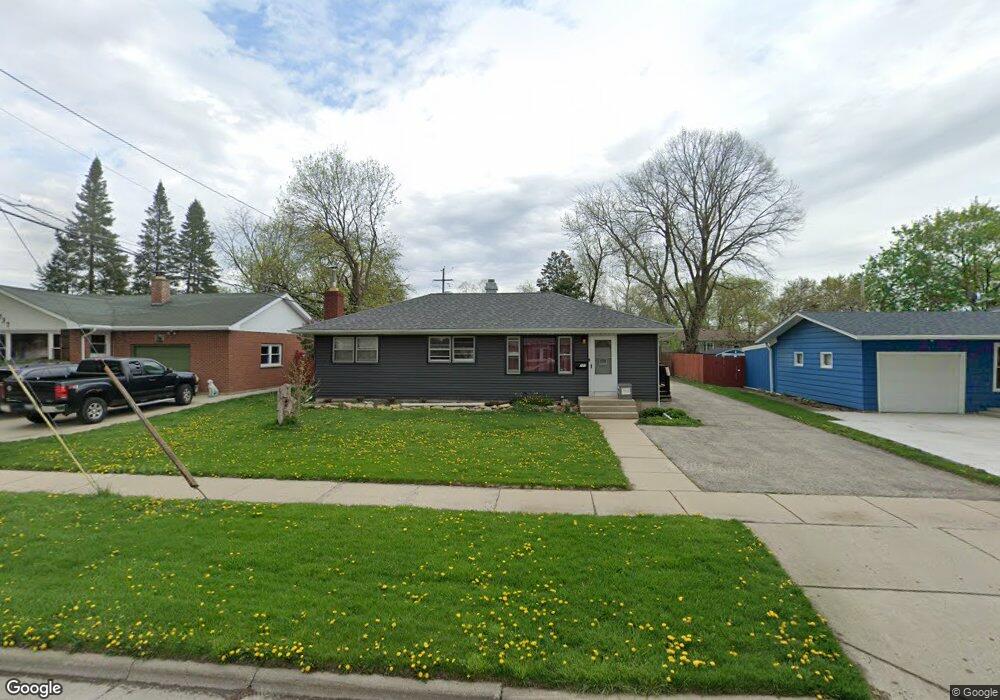 733 N Evanslawn Ave, Aurora, IL 60506 - photo 1