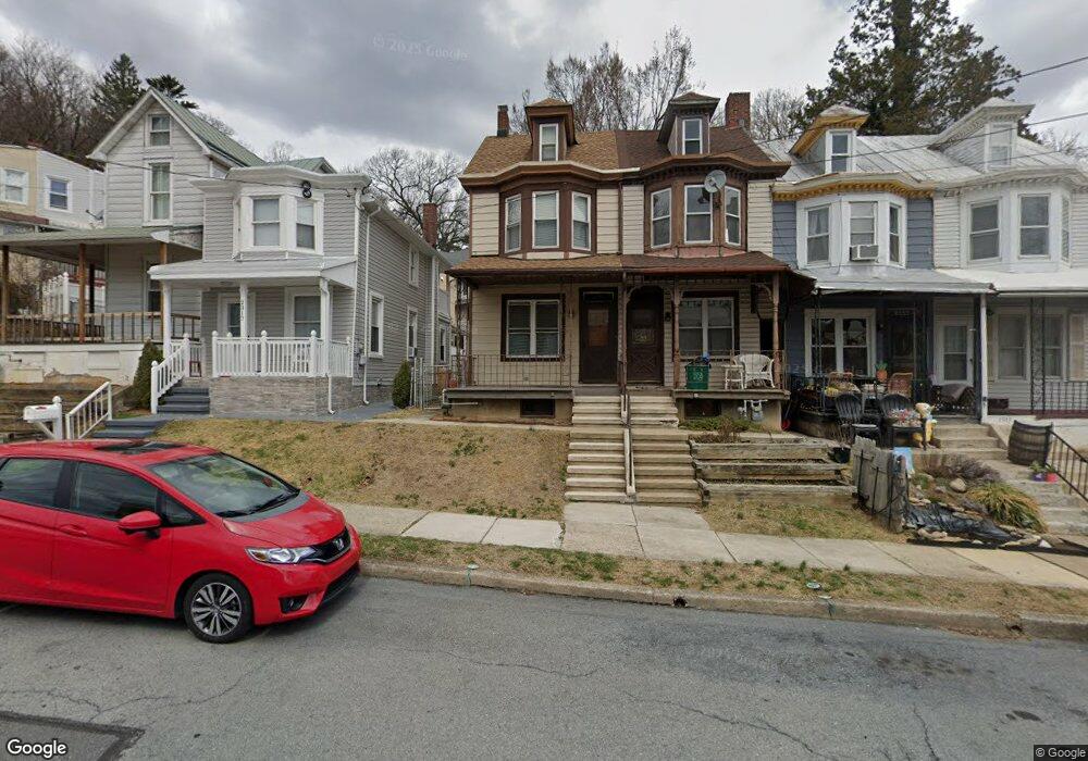 2319 Cumberland Ave, Reading, PA 19606 - photo 1