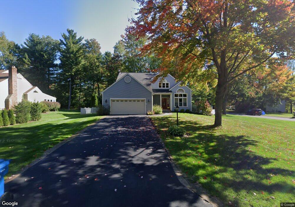 764 Red Oak Dr, Schenectady, NY 12309 - photo 1