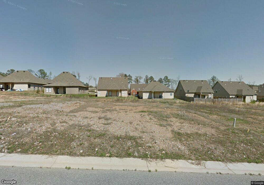 2042 Kerry Cir, Calera, AL 35040 - photo 1