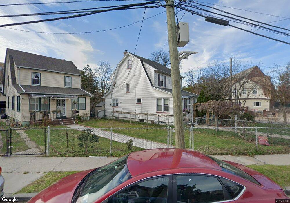 9310 197th St, Hollis, NY 11423 - photo 1