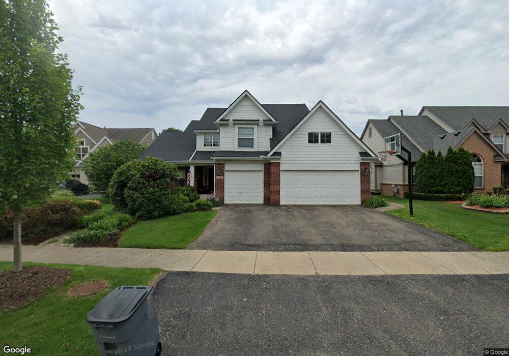 7749 Willow Woods Ct, West Bloomfield, MI 48323 - photo 1