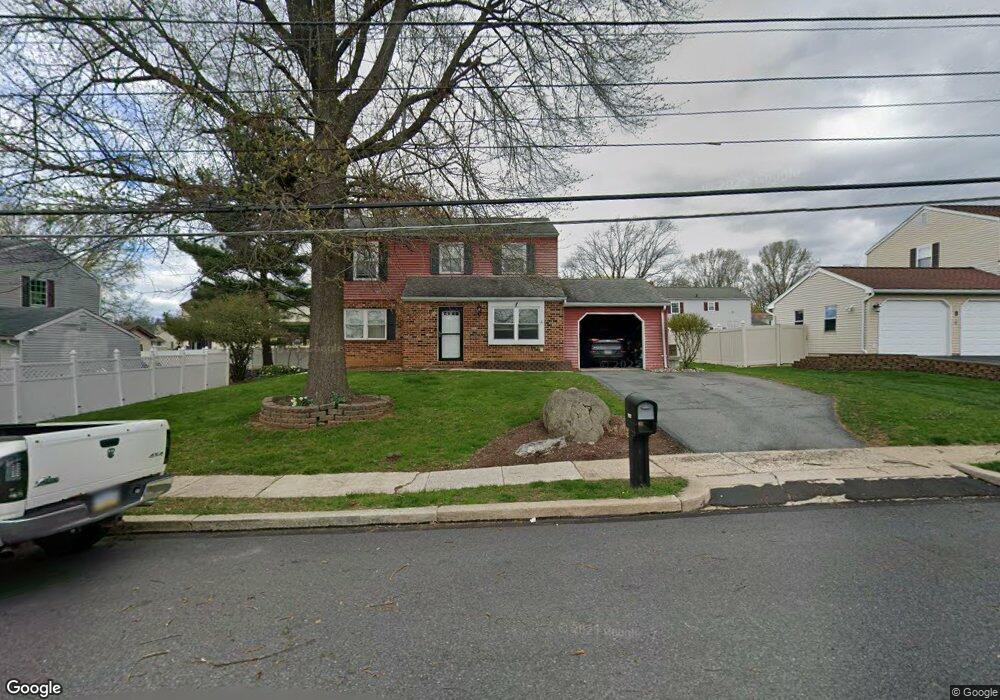 1017 Whitner Rd, Reading, PA 19605 - photo 1