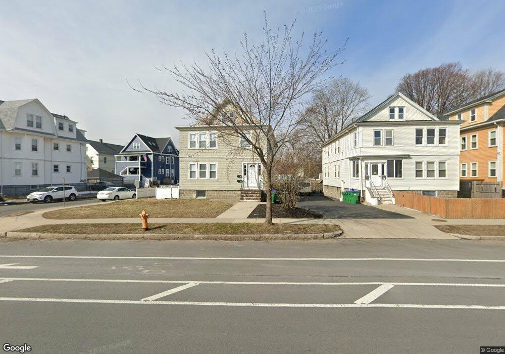 862 Fellsway, Medford, MA 02155 - photo 1