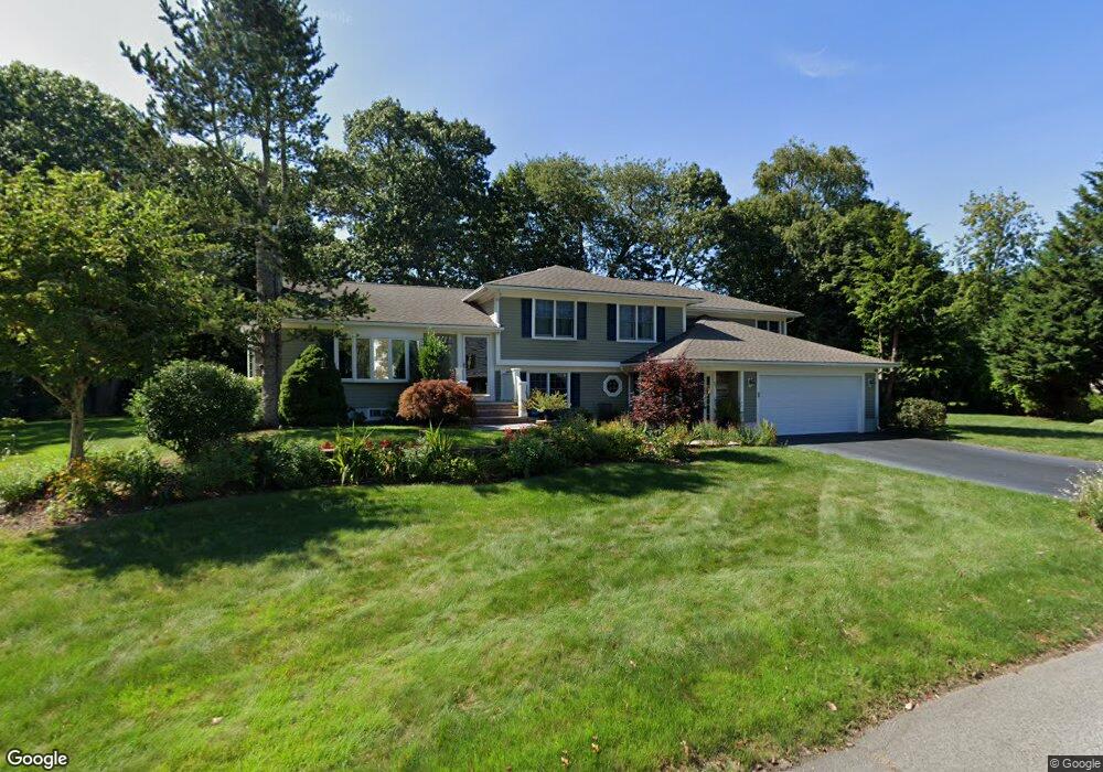 31 Meadowbrook Dr, Barrington, RI 02806 - photo 1