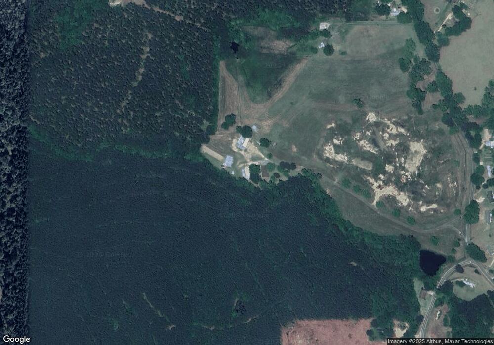 563 Shady Grove Moss Rd, Laurel, MS 39443 - photo 1