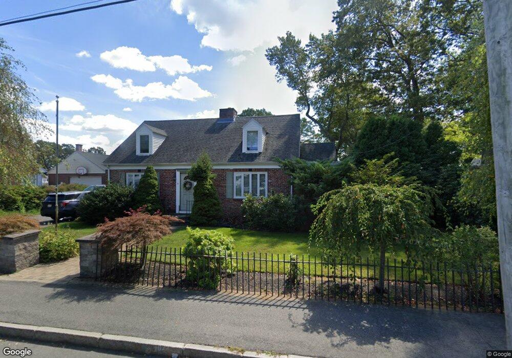 9 Oliver St, Randolph, MA 02368 - photo 1