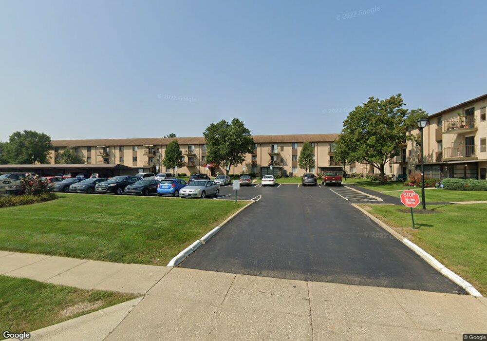 Sharon Wods unit 211, Columbus, OH 43229 - photo 1