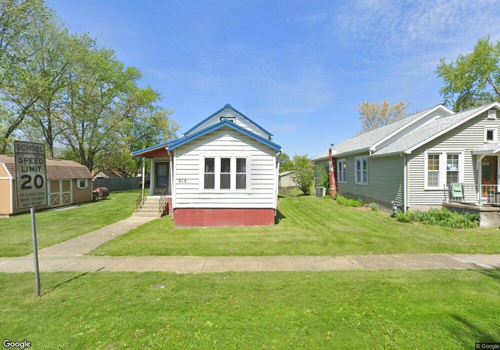 315 N Sheridan St, Lincoln, IL 62656 - photo 1