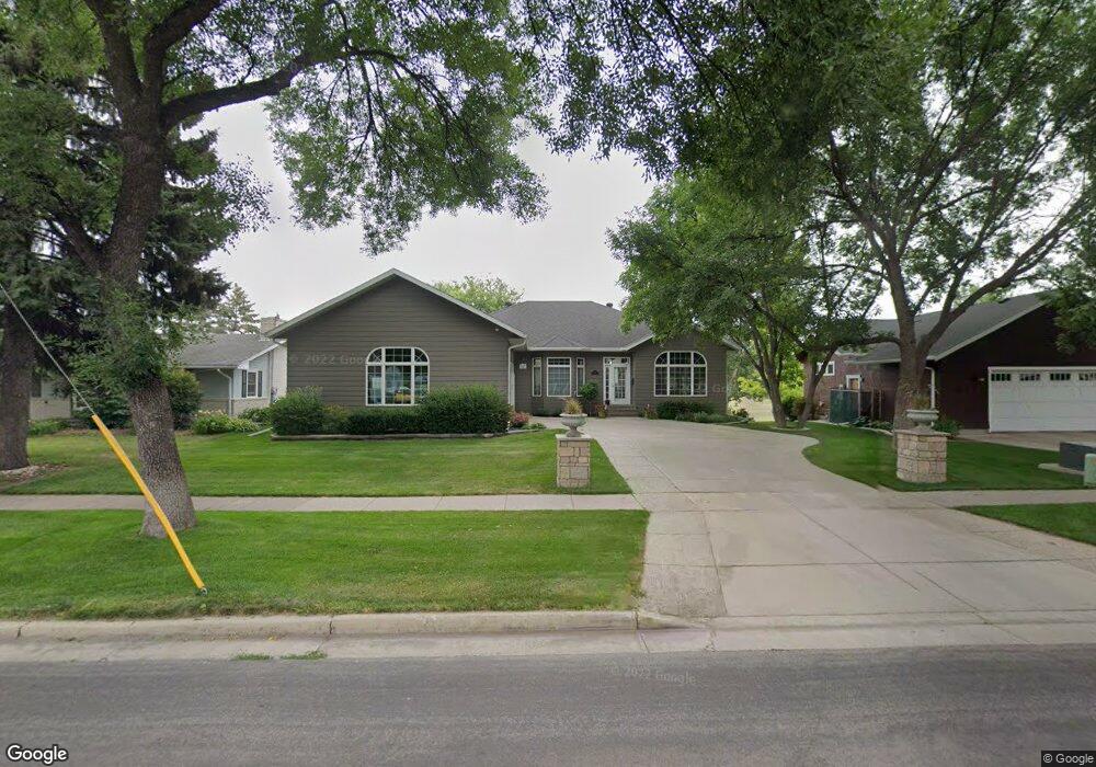 1821 3rd St N, Fargo, ND 58102 - photo 1