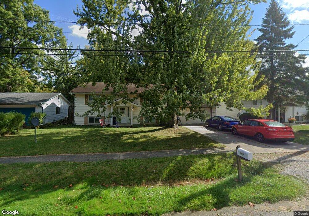 757 Oakwood Ave, Sheffield Lake, OH 44054 - photo 1