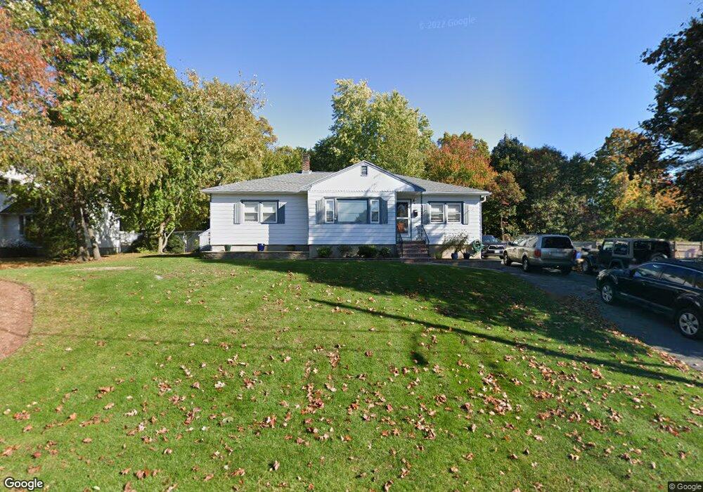 6 Evergreen Rd, Stoneham, MA 02180 - photo 1