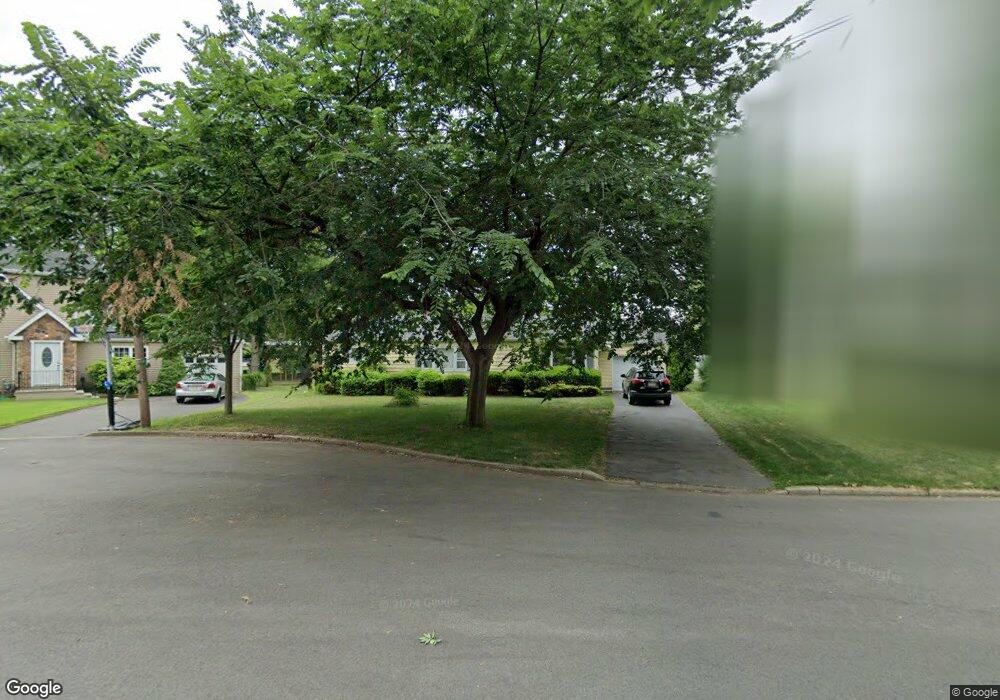 190 Geranium Ct, Paramus, NJ 07652 - photo 1