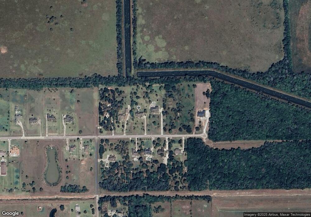 3050 Megan Lynn Ln, Alvin, TX 77511 - photo 1