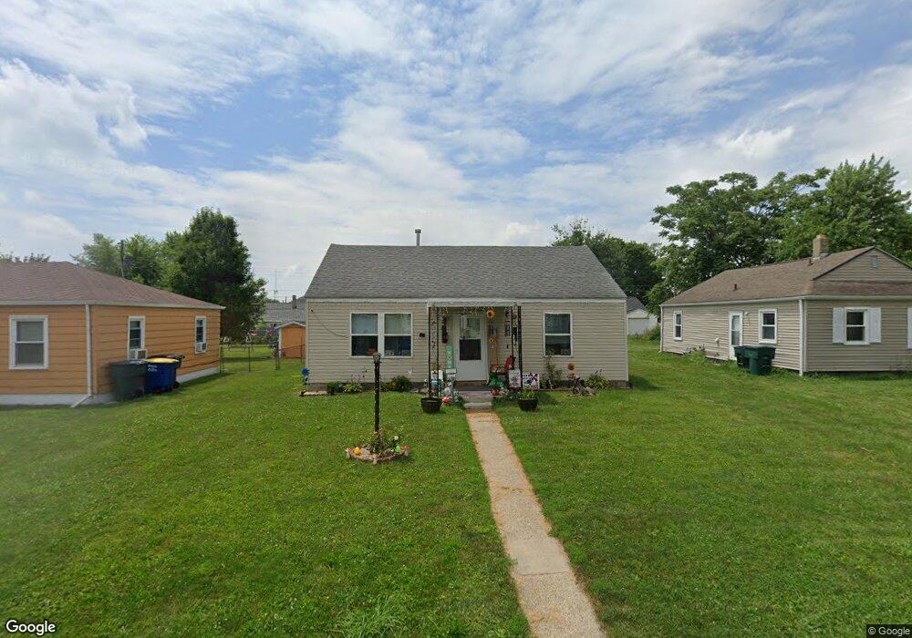 2011 S Vine St, Muncie, IN 47302 - photo 1