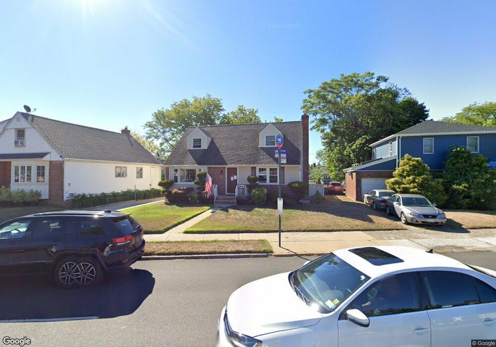 268-10 Union Turnpike, Floral Park, NY 11004 - photo 1