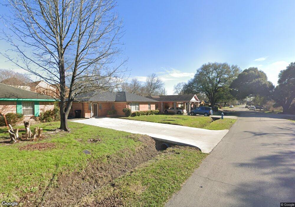 4110 Cornell St, Houston, TX 77022 - photo 1