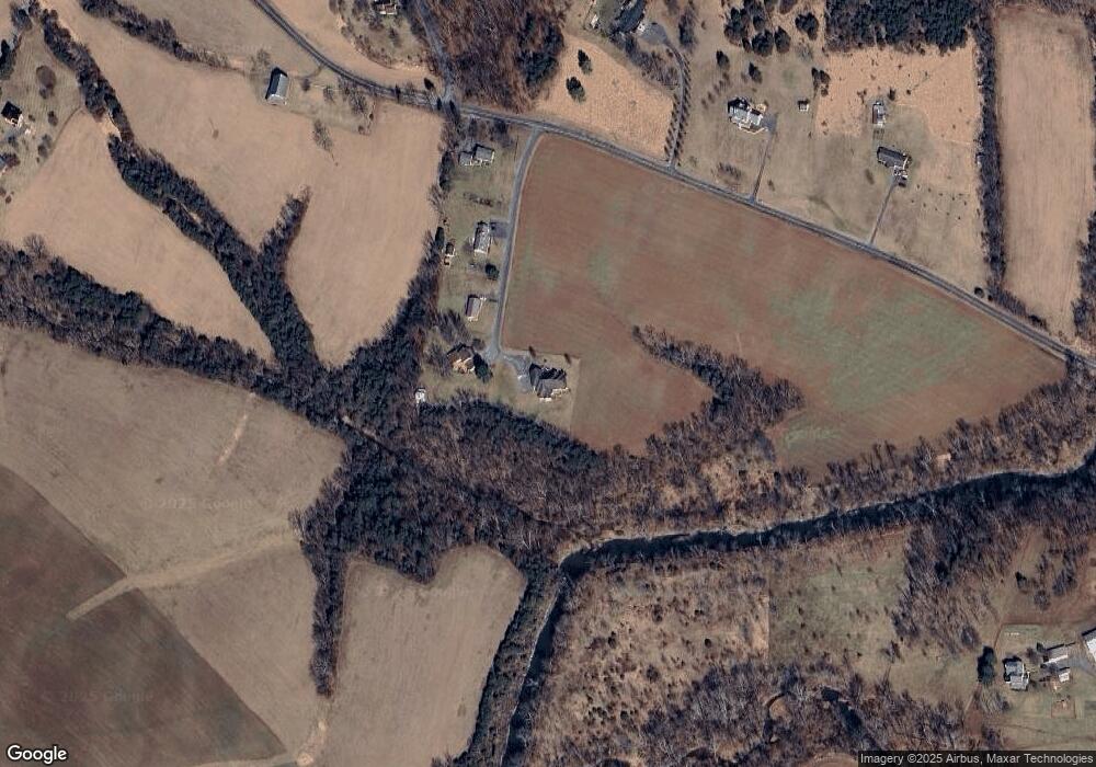 523 Sachs Rd unit 2, Gettysburg, PA 17325 - photo 1