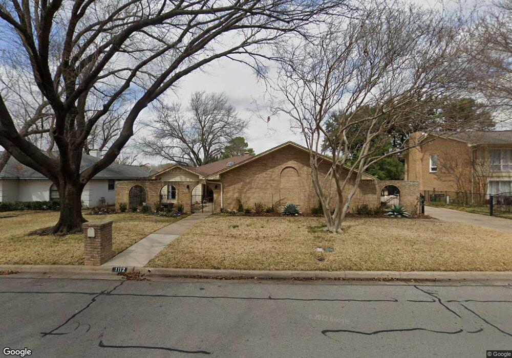 1112 Crowley Rd, Arlington, TX 76012 - photo 1