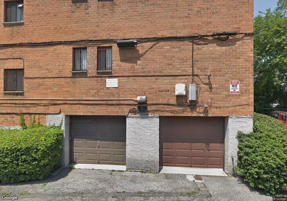 7449 Calamus Cir unit 51, Elmhurst, NY 11373 - photo 1