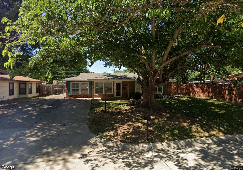 736 Henson Dr, Hurst, TX 76053 - photo 1